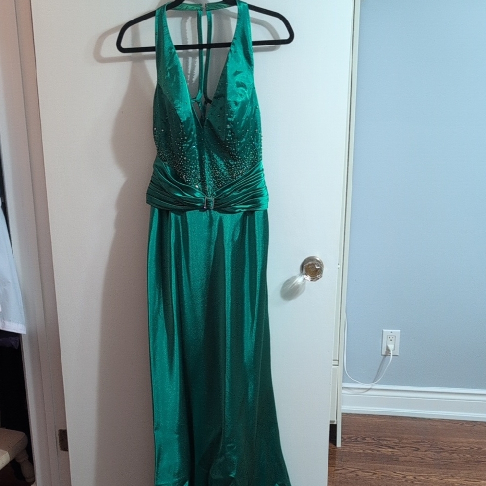 Elegant Satin Green Halter Dress With Bejeweled Back Straps
